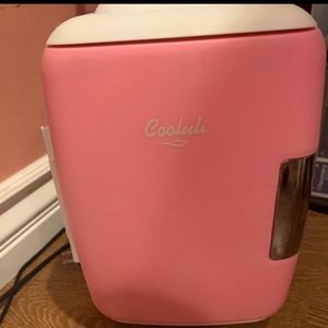 cute mini fridge